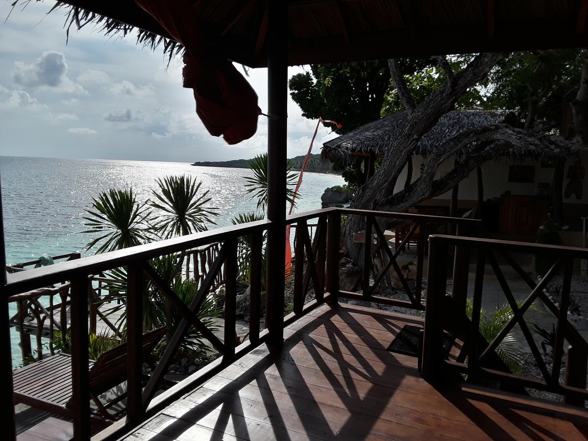 Nini'S Beach Bungalows Bira Exterior photo
