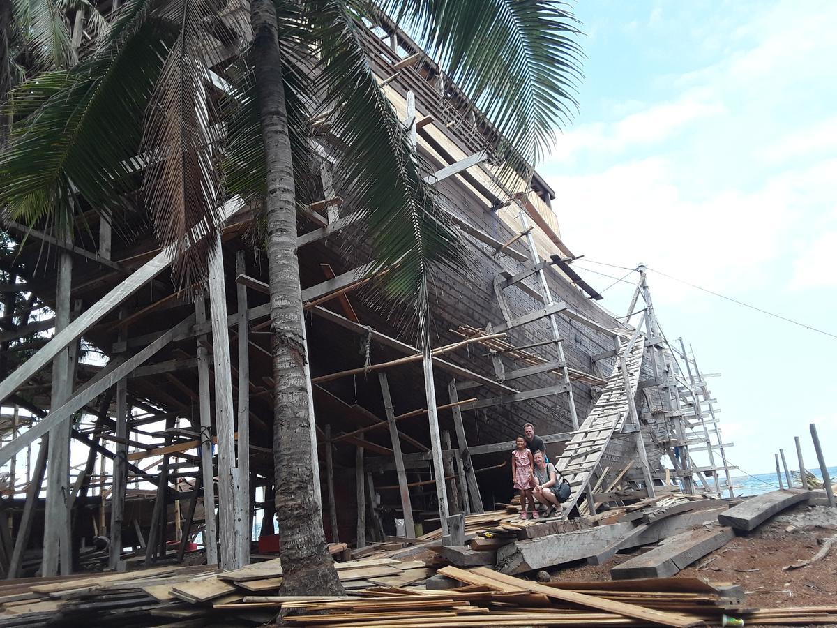 Nini'S Beach Bungalows Bira Exterior photo